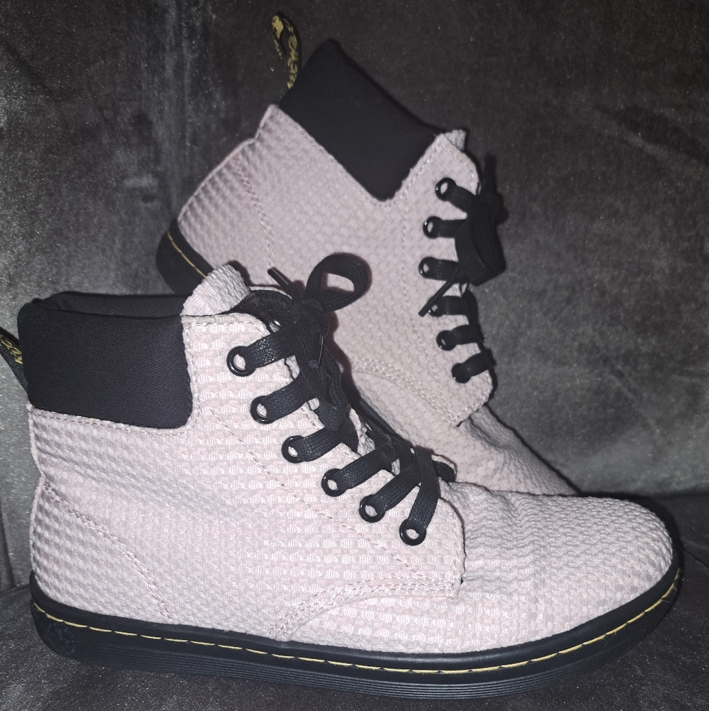 Dr. Martens maelly waffle